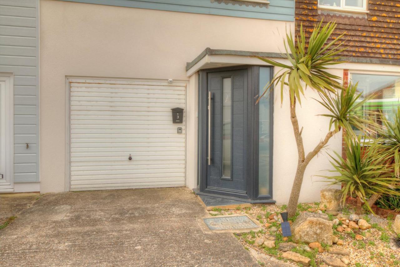 Pass The Keys Shore To Please - Sea Views And Beach Front Modern 1Bed Apt With Sofabed Portsmouth Zewnętrze zdjęcie